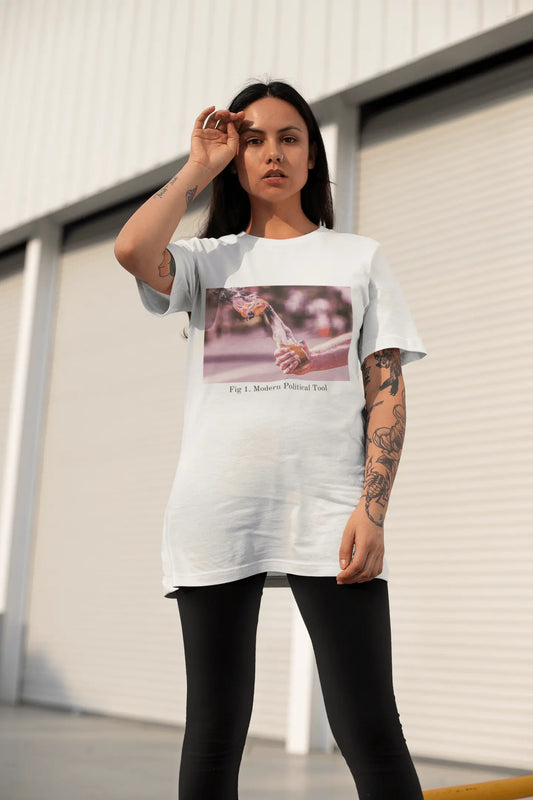 How to Style Graphic T-Shirts: Mastering the Art of Oversized Tees - The Cool Gecko